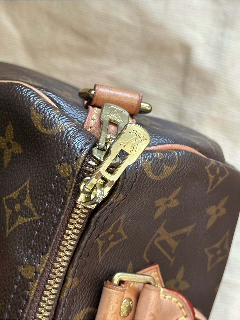 Louis Vuitton Brown Monogram Speedy Bandouliere 25 - Picture 2 of 16